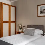 Cristallo מלון 4*