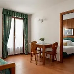Cristallo מלון 4*