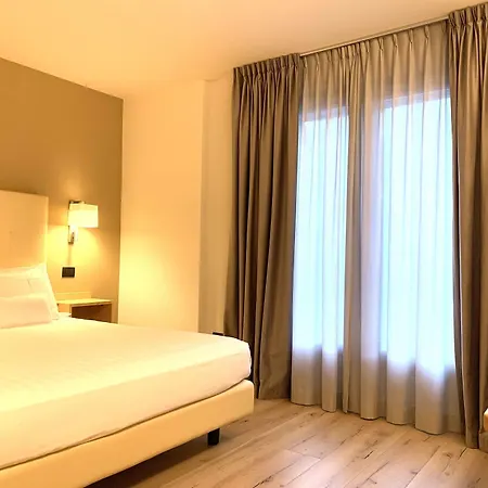 Cristallo 4* بورمْيو