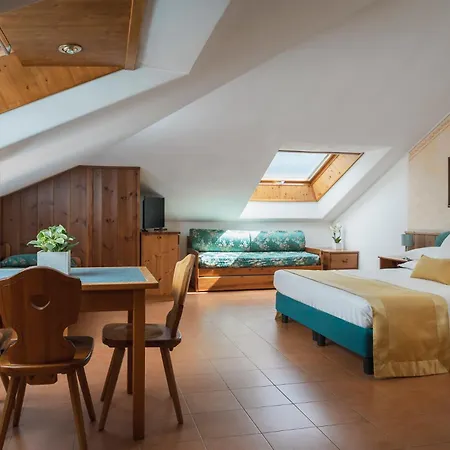 Otel Cristallo 4*