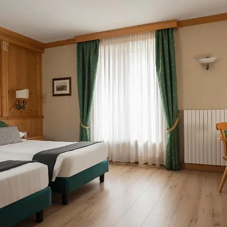 Cristallo Hotell