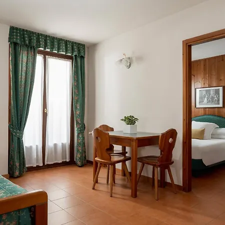 Cristallo Hotell 4*