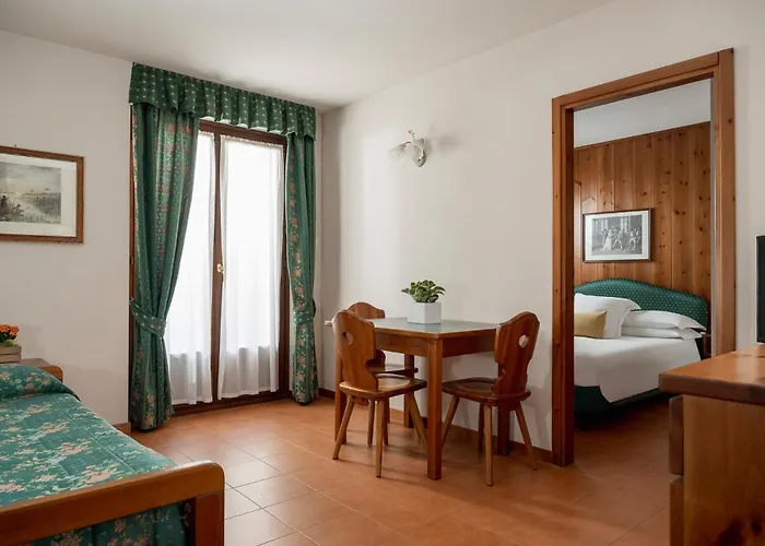 Cristallo Szálloda 4*