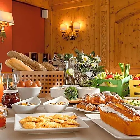 Cristallo Hotel 4*